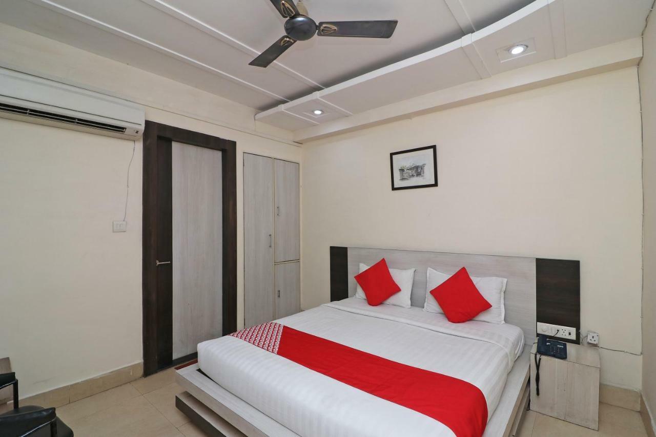 Hotel Mandiram Prayagraj Exterior photo