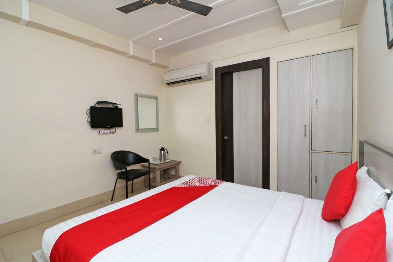 Hotel Mandiram Prayagraj Exterior photo
